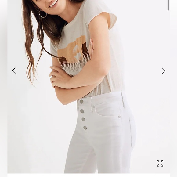 Madewell Curvy High-Rise Skinny Crop Jeans in Pure White: Button-Front Edition - Picture 4 of 11